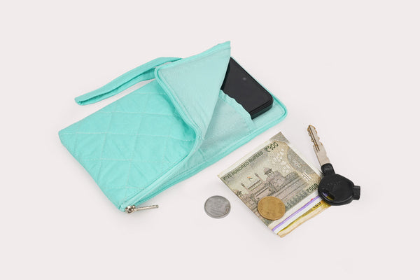 Cell Phone Pouch – Pool party