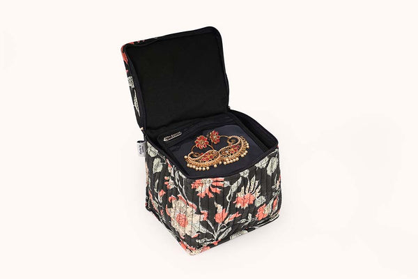 Earring Organiser - Coral Dust