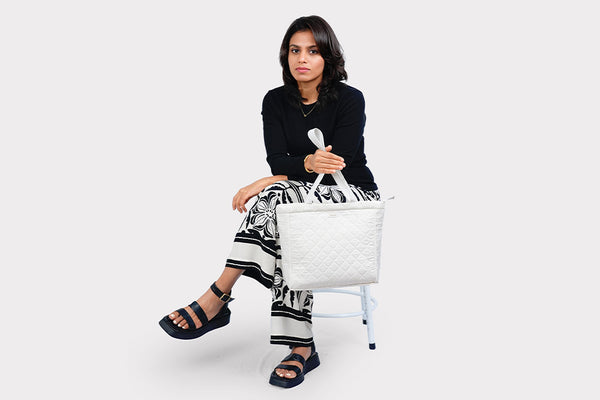The Daily Tote - Pearl