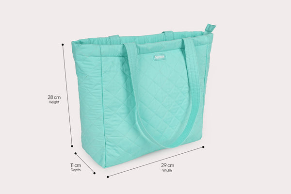 The Daily Tote - Pool party