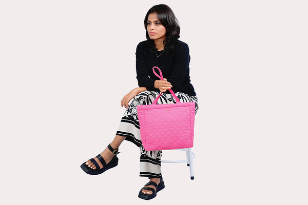 The Daily Tote - Rose milk