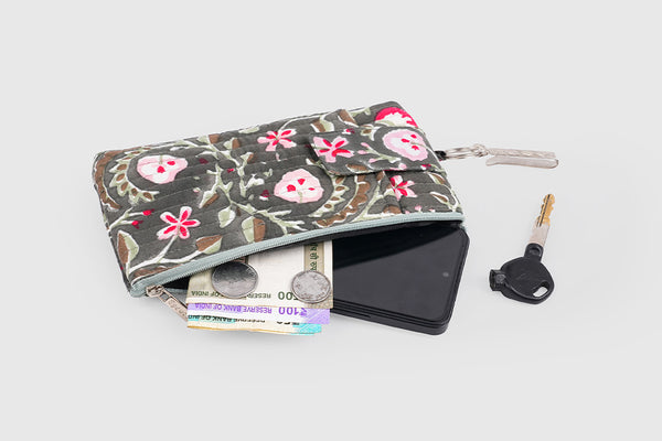 Cell Phone Pouch – Dusky trail (Hook)