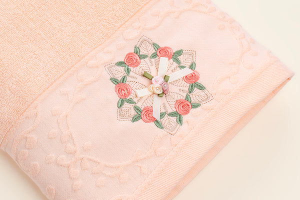 Embroidered bath towel - Rose (Peach)
