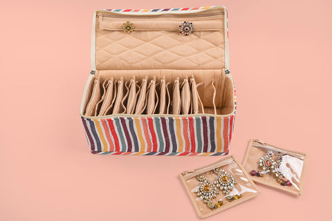 Earring Organiser - 12 Detachable pouch (Candy)