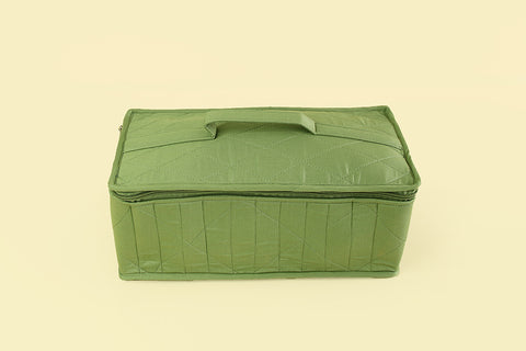 Earring Organiser - 12 Detachable pouch (Crocodile Green)