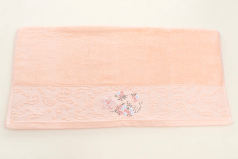 Embroidered bath towel - 3D Flower Peach