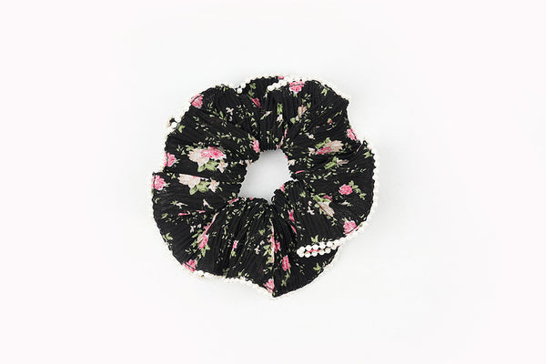 Scrunchies-003 black with pink Floral