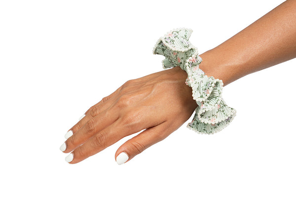 Scrunchies-003 greenFloral