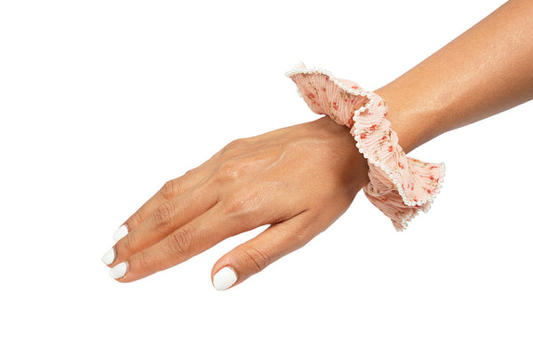 Scrunchies-003 peach floral